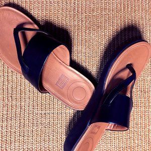 Fitflop DELTA Leather Toe-Post Sandals